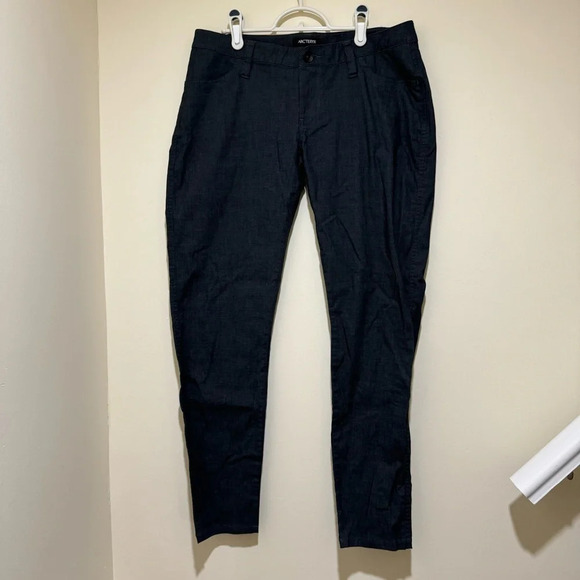 Women’s Arc’teryx A2B  Commuter Skinny Pant Stretch Dark Grey Cycling Pants S: 8 - Picture 1 of 16